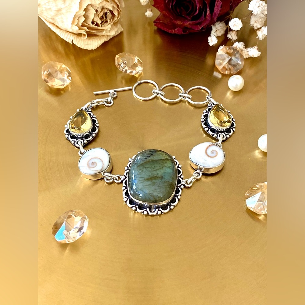 B46-Labradorite, Shiva Eye Shell And Citrine Brac… - image 1